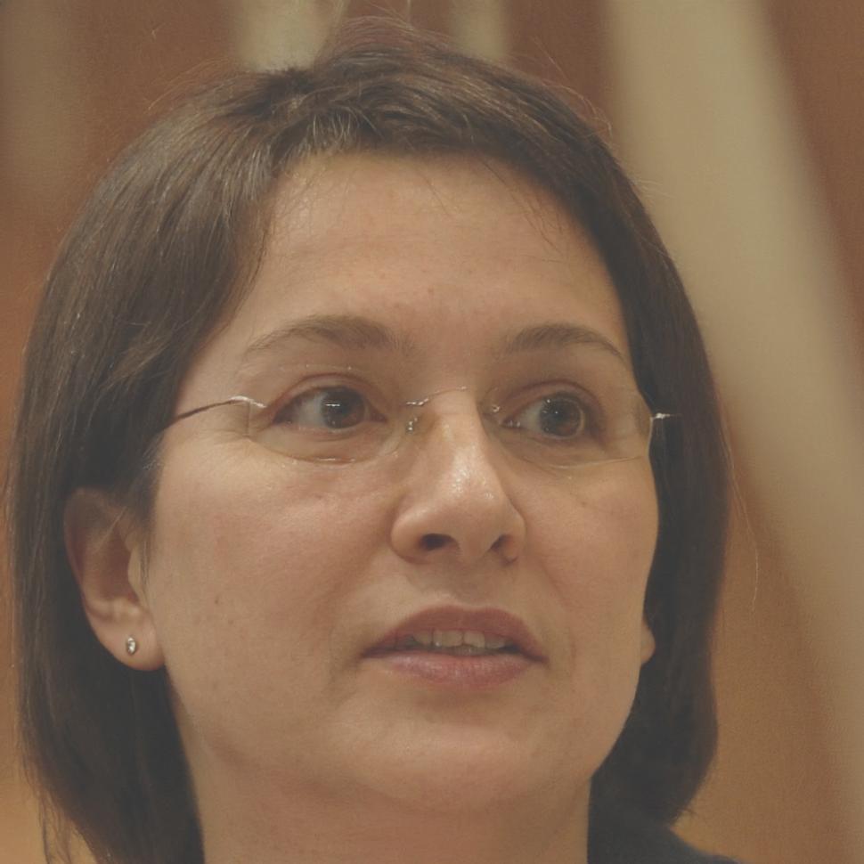 Porträt von Rosalie Hoffmeister, Leiterin Bildungsprogramme